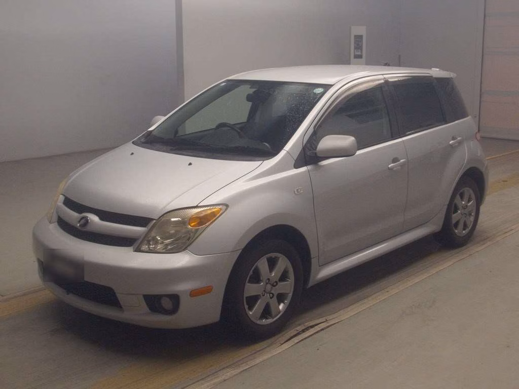 TOYOTA IST