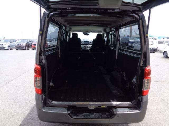NISSAN CARAVAN