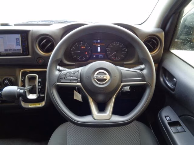 NISSAN CARAVAN