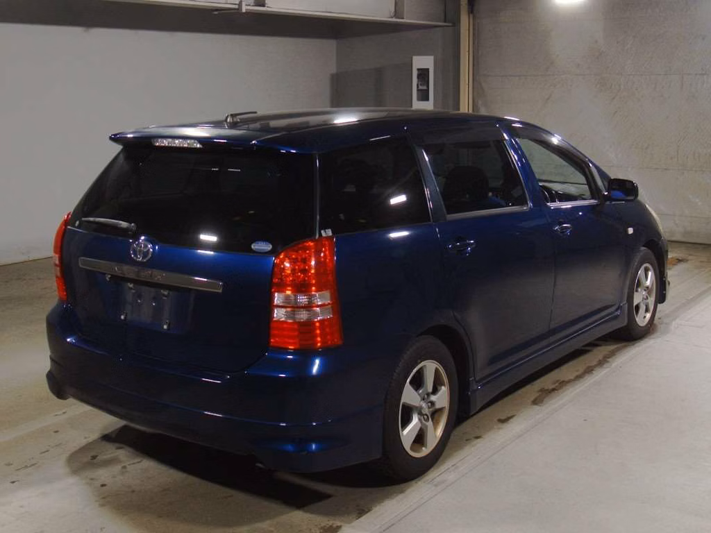 TOYOTA WISH