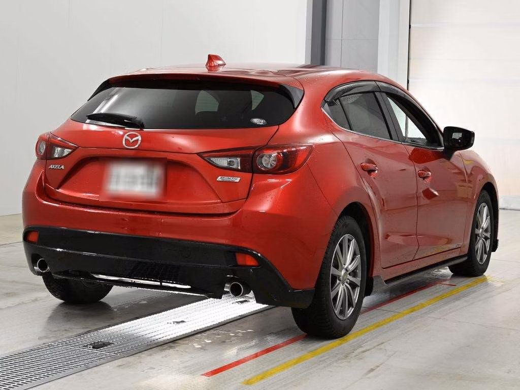 MAZDA AXELA