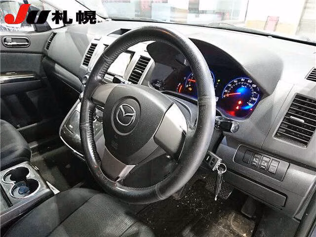 MAZDA MPV