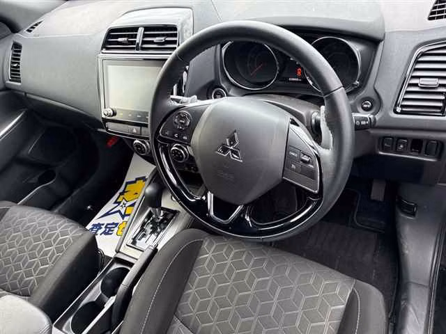 MITSUBISHI RVR