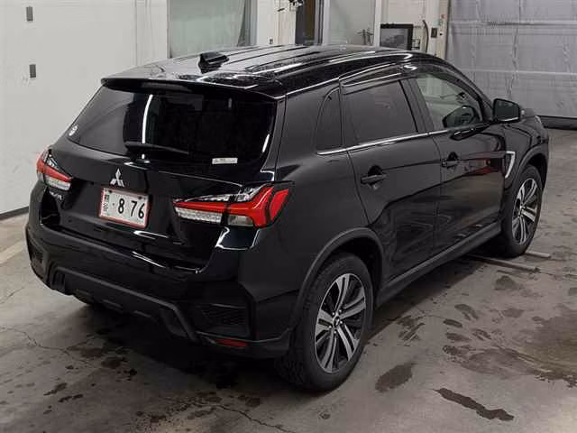 MITSUBISHI RVR