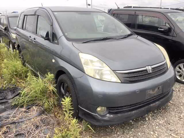 TOYOTA ISIS