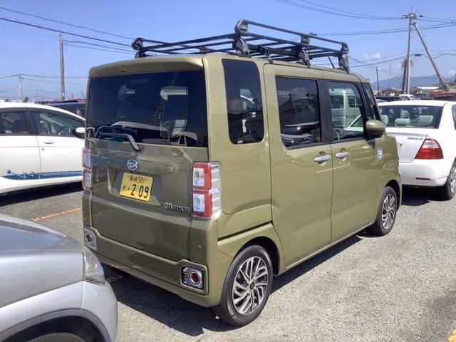 DAIHATSU WAKE