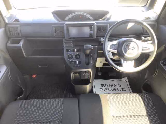 DAIHATSU WAKE