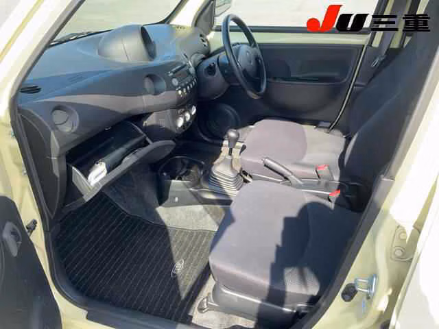 DAIHATSU ESSE
