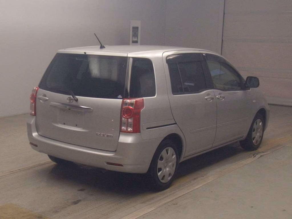 TOYOTA RAUM