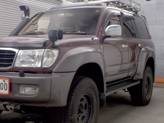 TOYOTA LAND CRUISER