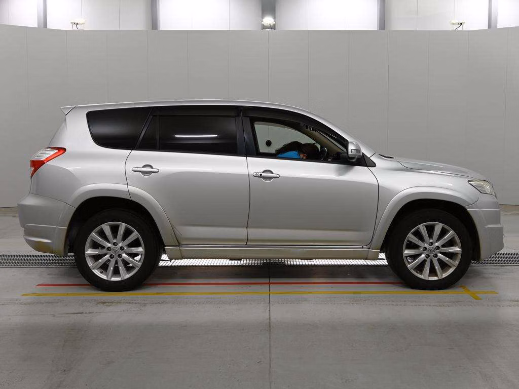 TOYOTA VANGUARD