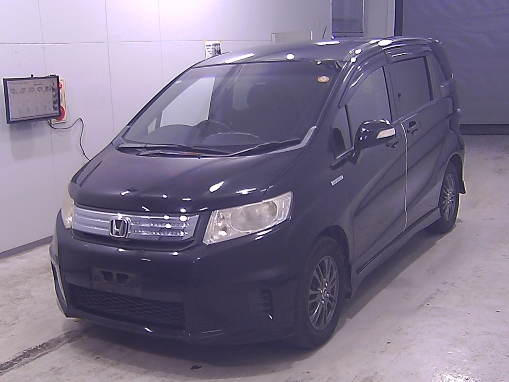 HONDA FREED SPIKE
