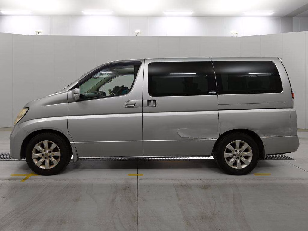 NISSAN ELGRAND