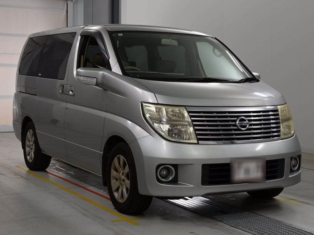 NISSAN ELGRAND