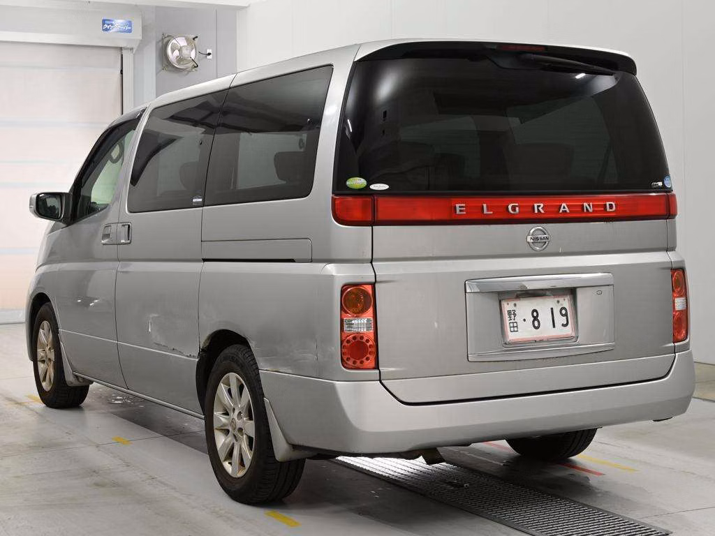 NISSAN ELGRAND