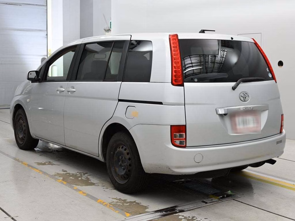 TOYOTA ISIS