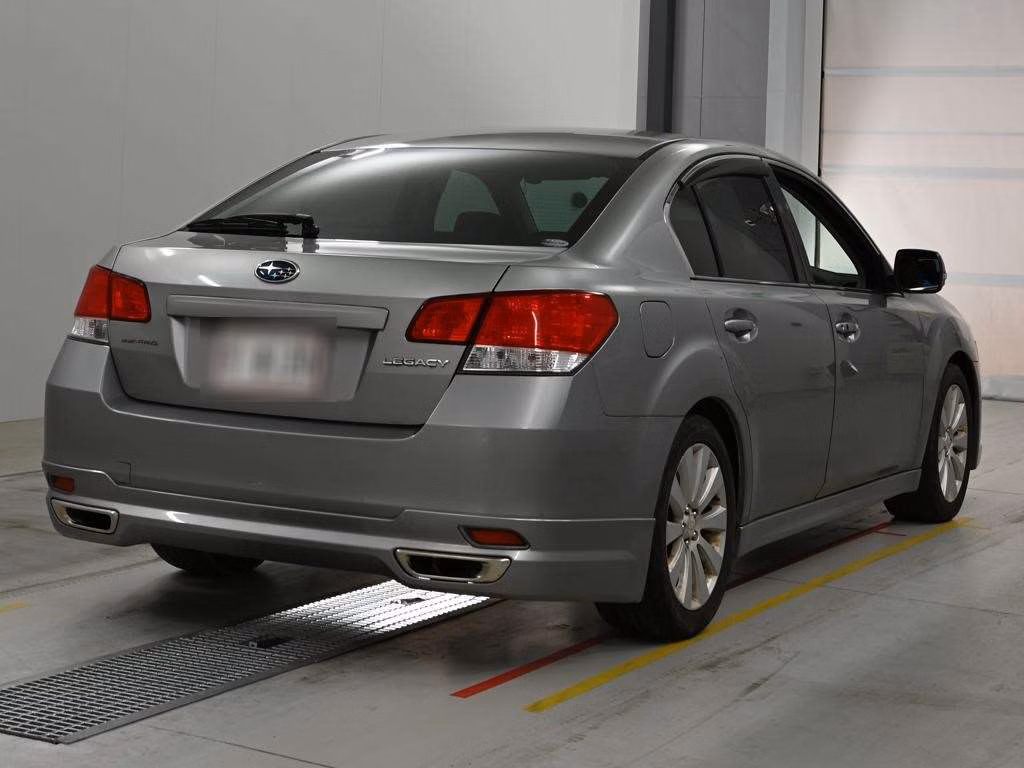 SUBARU LEGACY B4