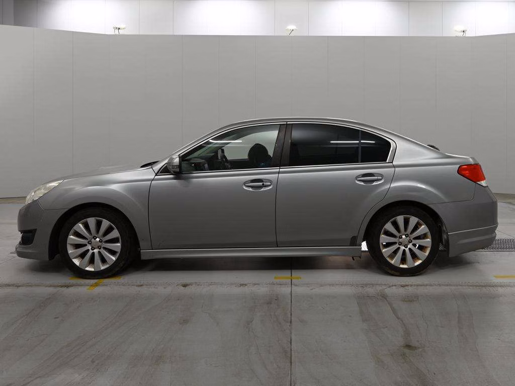 SUBARU LEGACY B4