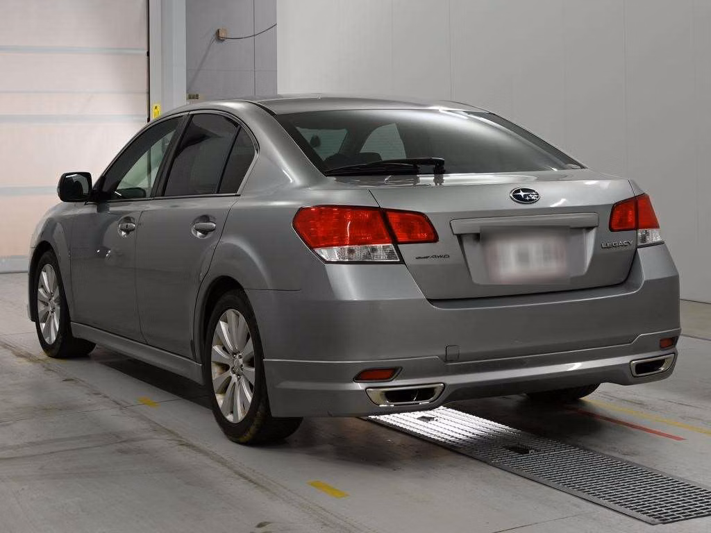 SUBARU LEGACY B4