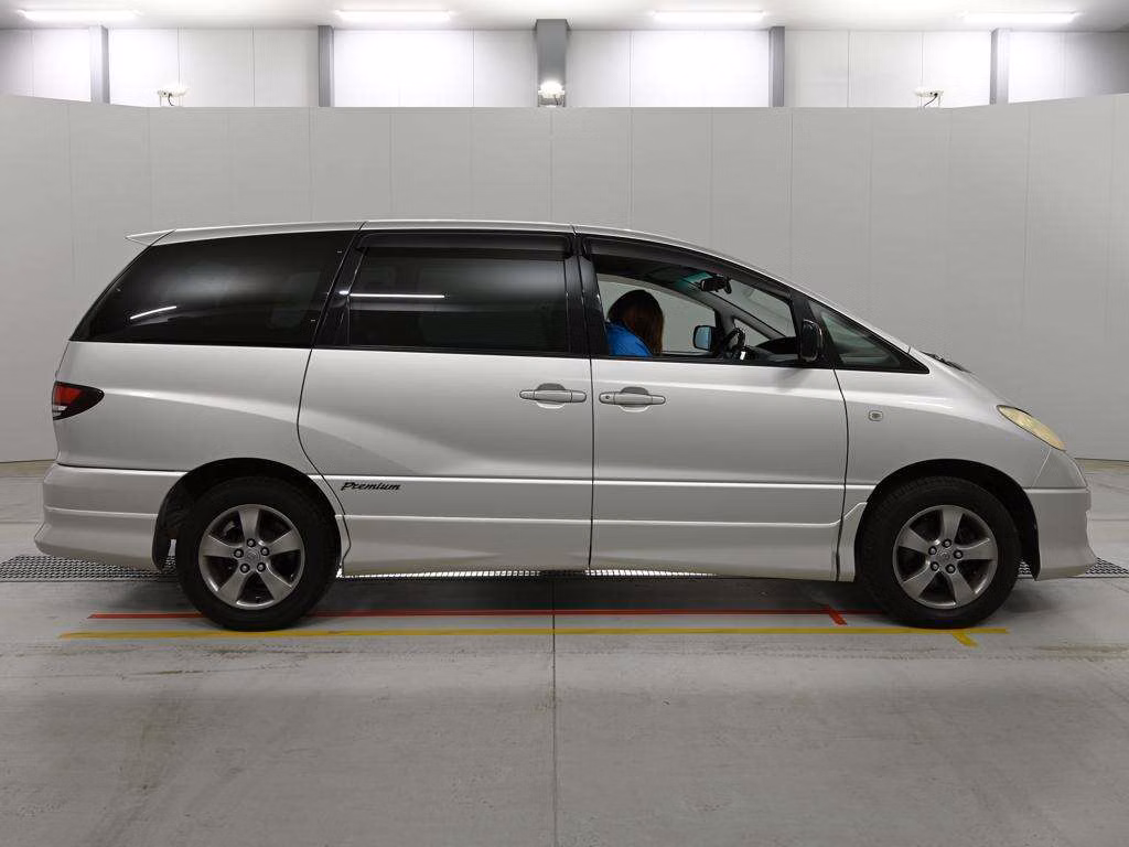 TOYOTA ESTIMA