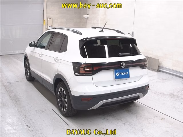 VOLKSWAGEN T-CROSS