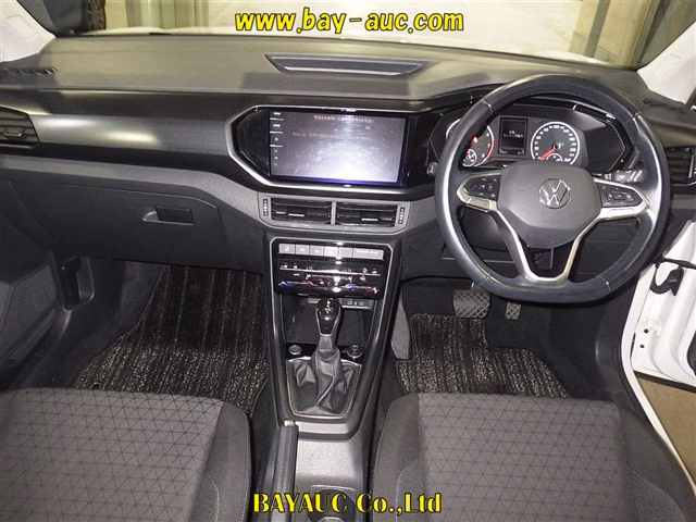 VOLKSWAGEN T-CROSS