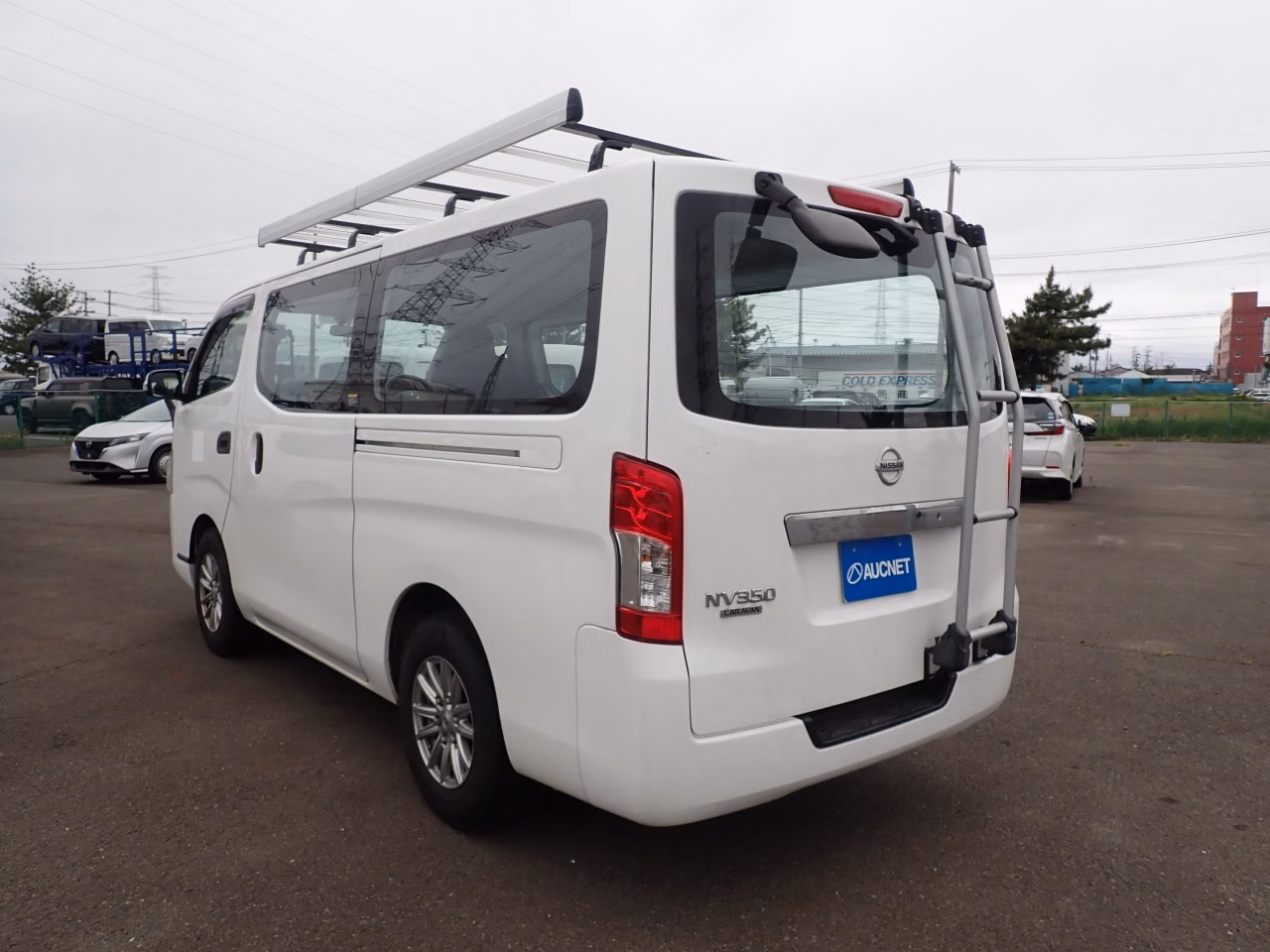 NISSAN NV350 CARAVAN