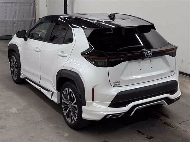 TOYOTA YARIS CROSS