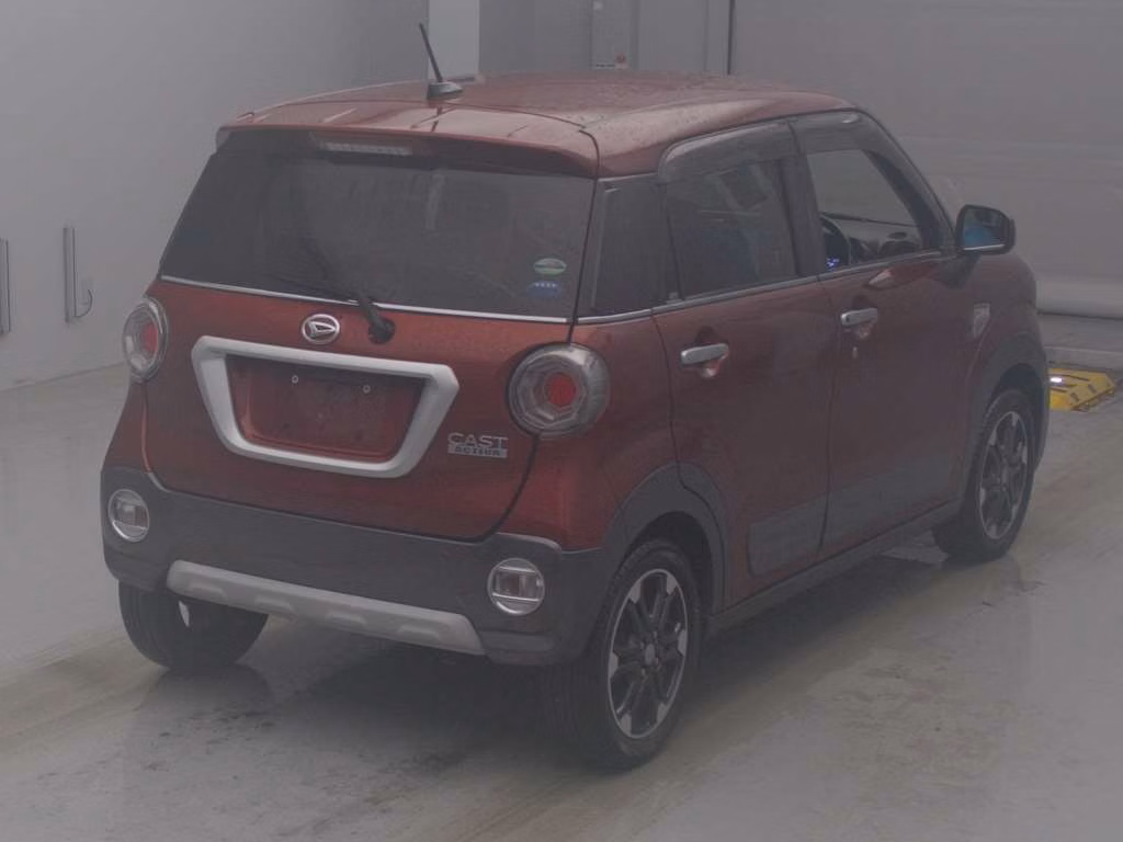 DAIHATSU CAST