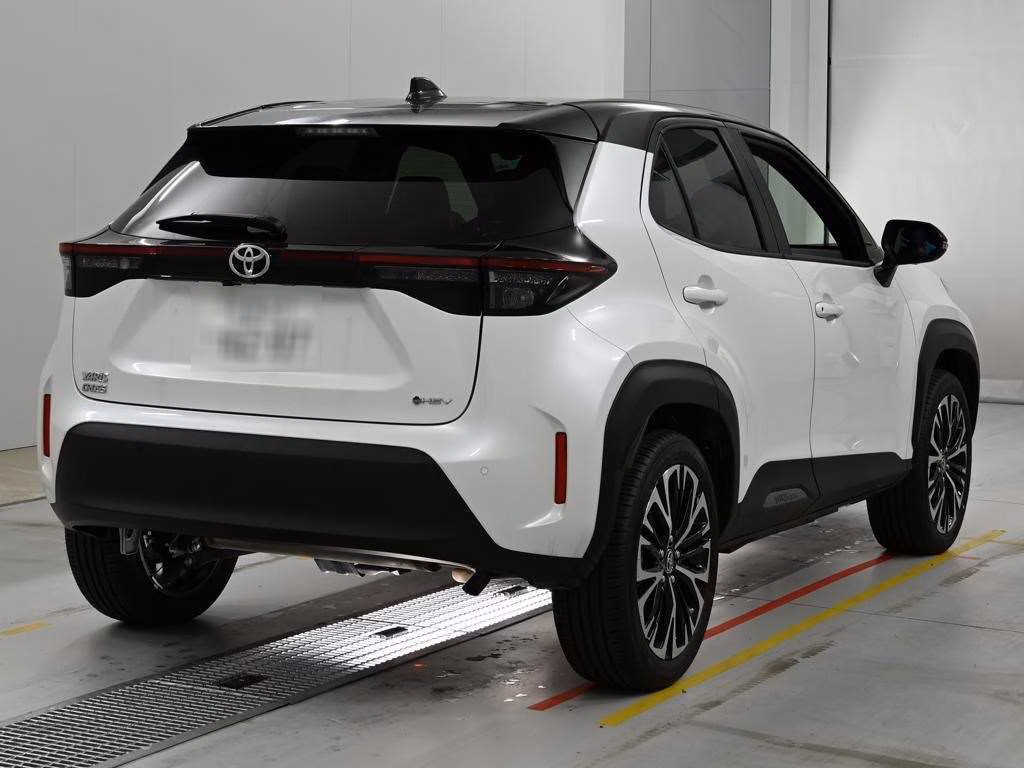 TOYOTA YARIS CROSS