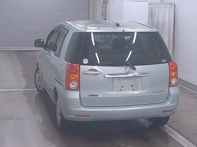 TOYOTA RAUM