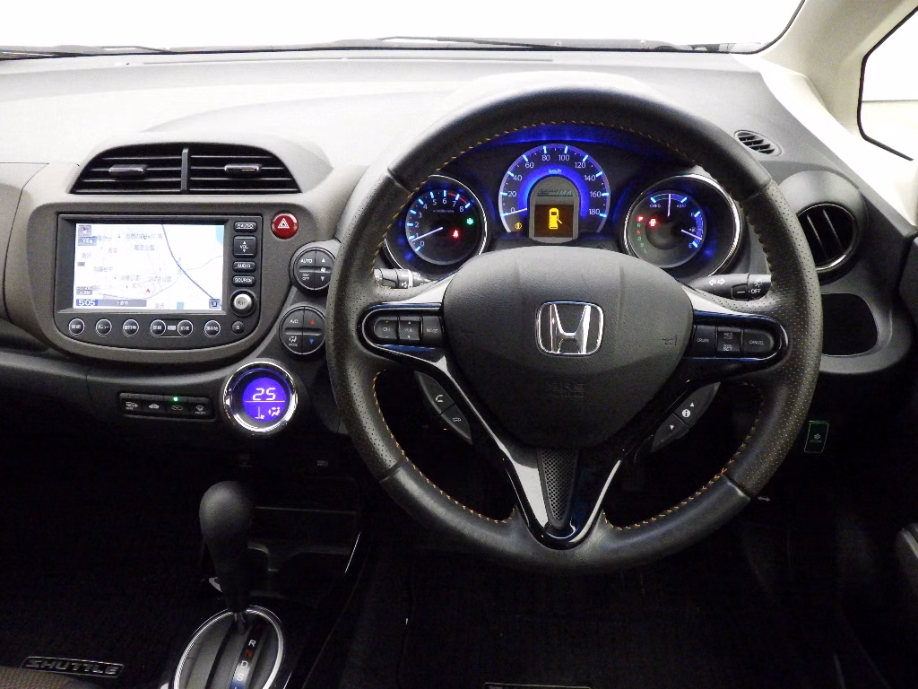HONDA FIT SHUTTLE