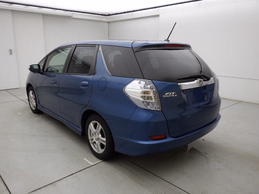 HONDA FIT SHUTTLE