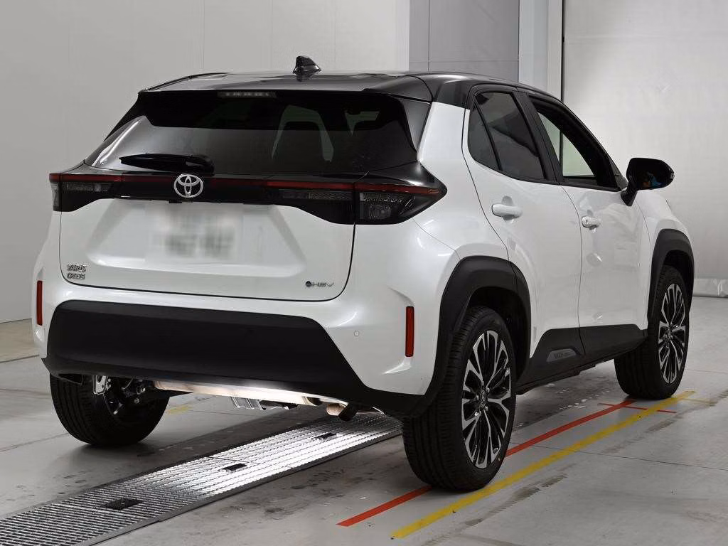 TOYOTA YARIS CROSS