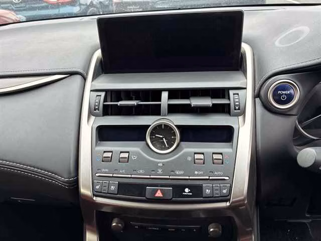 LEXUS NX300H