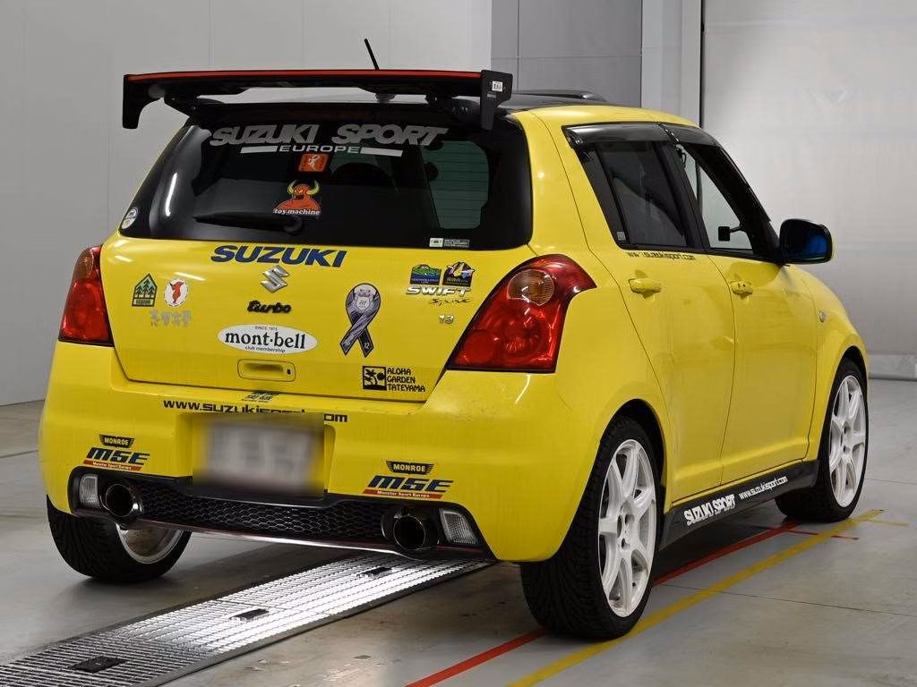 SUZUKI SWIFT