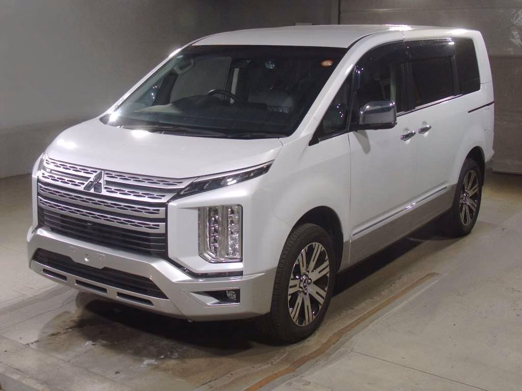 MITSUBISHI DELICA D:5