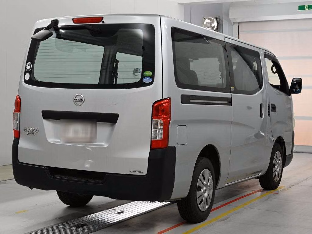 NISSAN NV350 CARAVAN