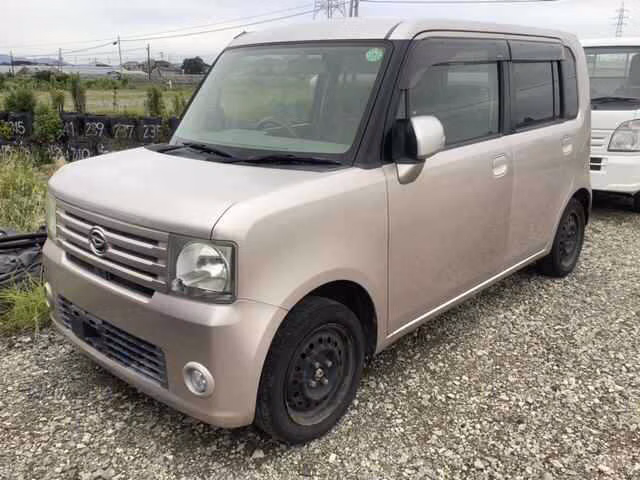 DAIHATSU MOVE CONTE