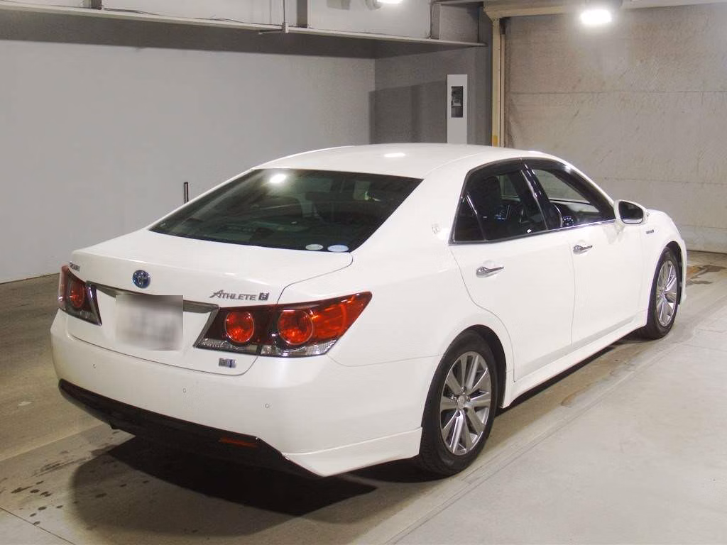 TOYOTA CROWN