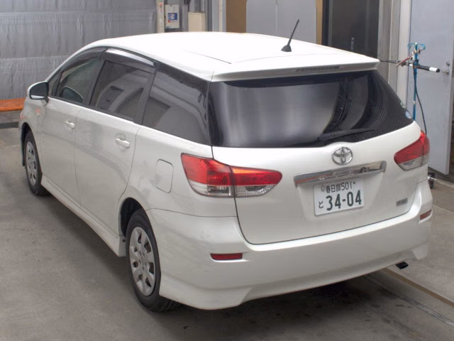 TOYOTA WISH