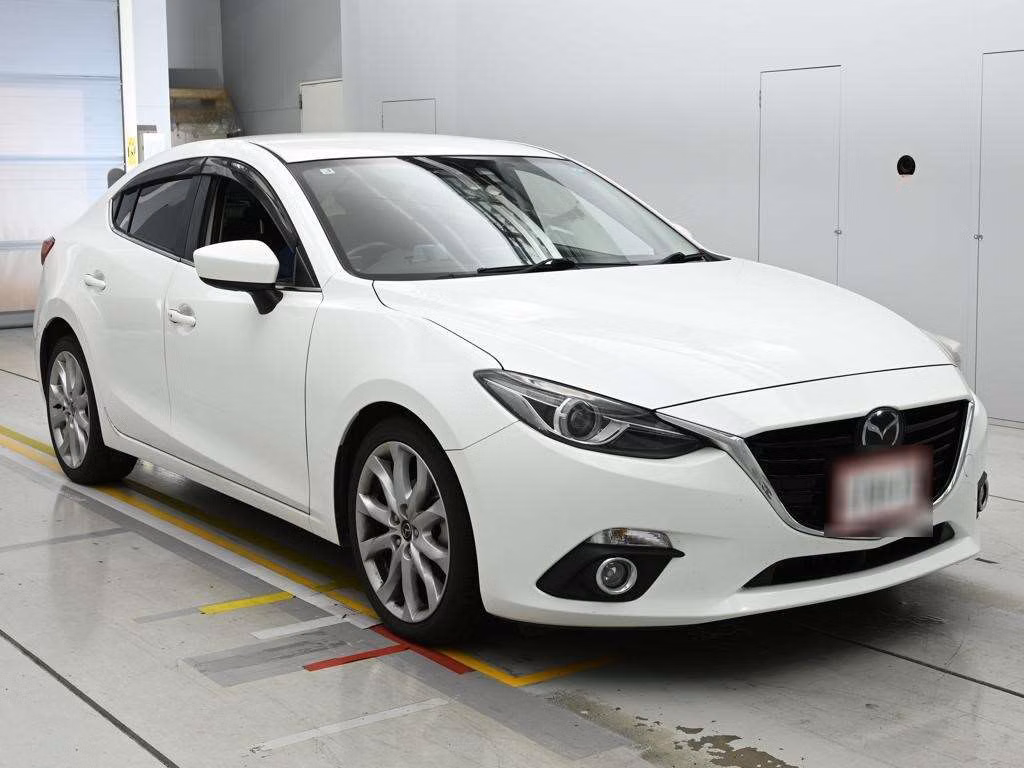 MAZDA AXELA