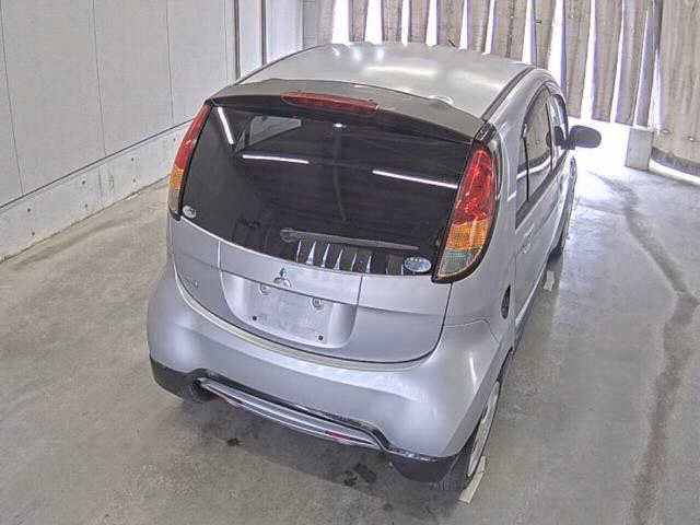 MITSUBISHI I