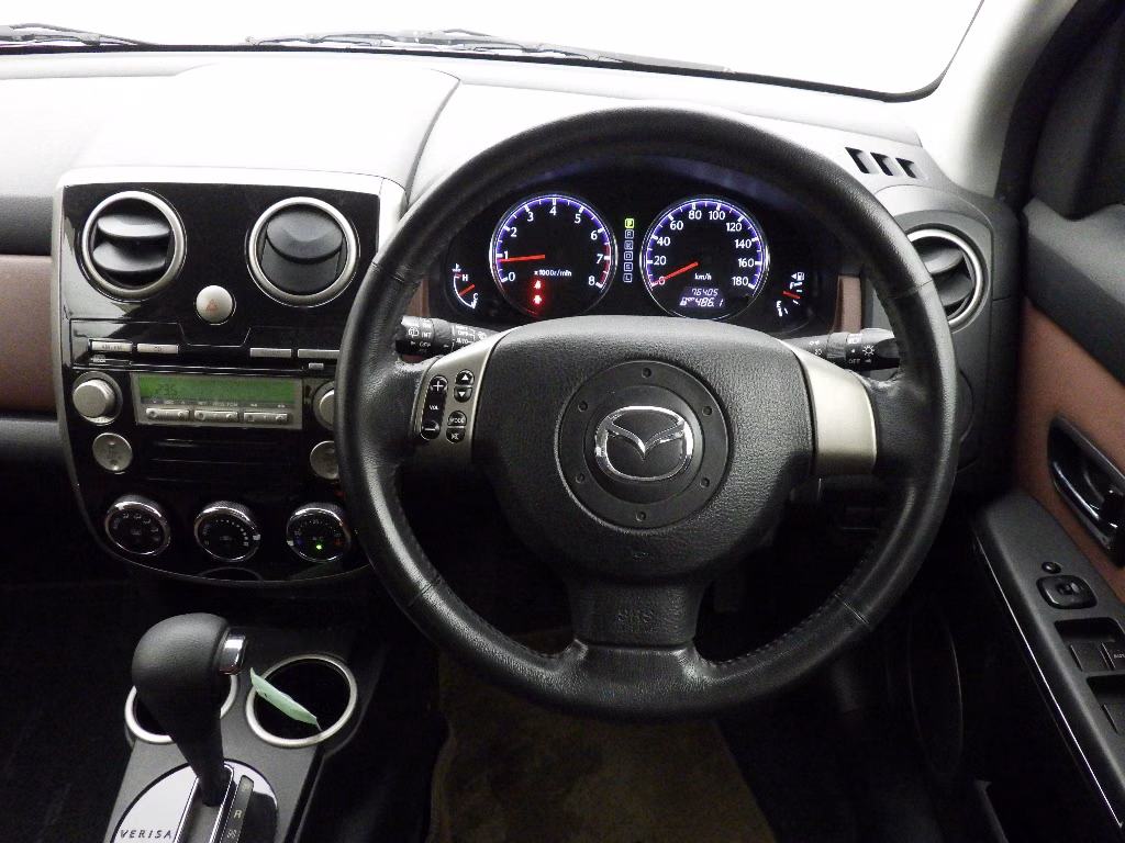 MAZDA VERISA