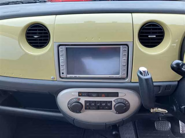 DAIHATSU MOVE LATTE