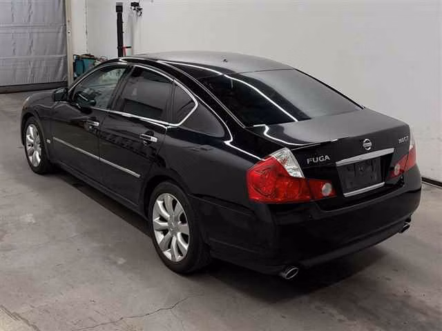 NISSAN FUGA