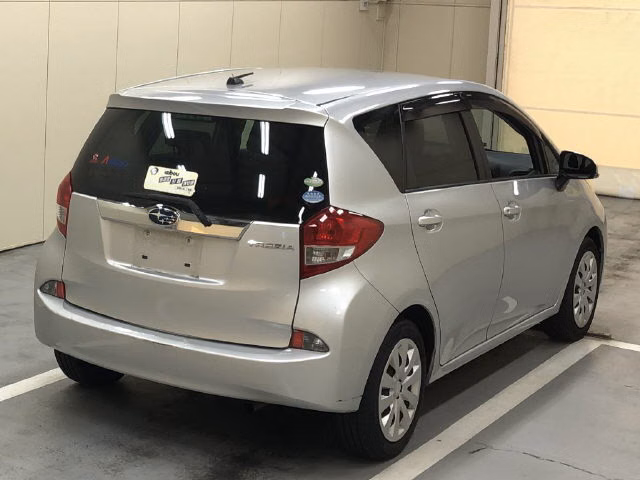 SUBARU TREZIA