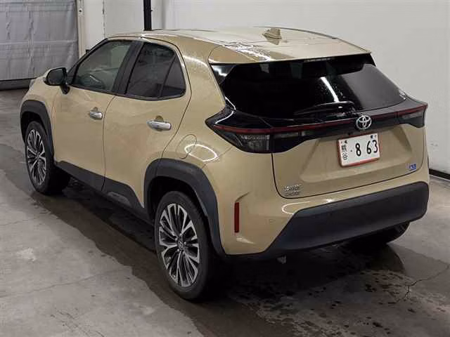 TOYOTA YARIS CROSS
