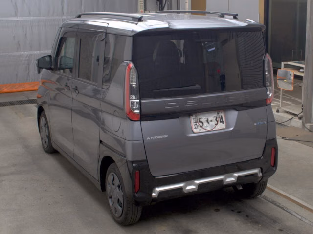 MITSUBISHI DELICA MINI