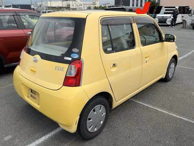 DAIHATSU ESSE